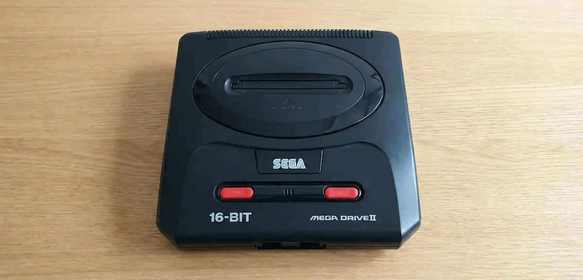 Sega Mega Drive 2 lista para reparar